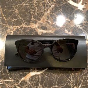 Authentic Saint Laurent sunglasses black classic 6
